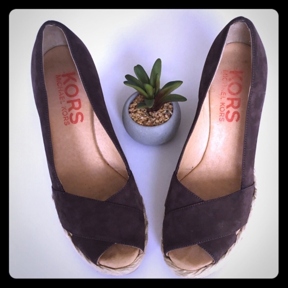 Brown MK wedges